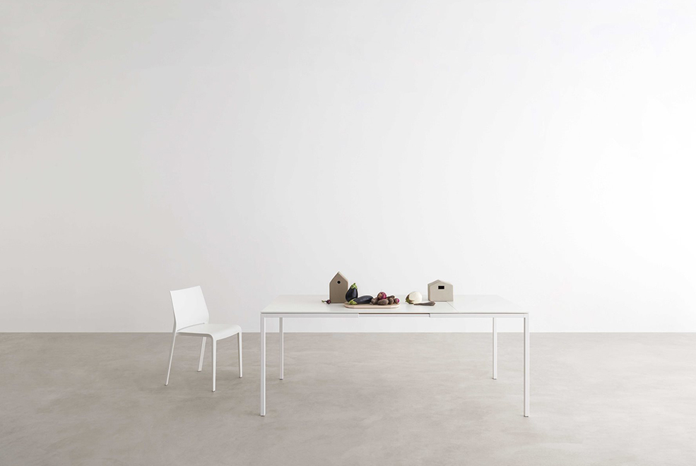 Helsinki 30 Extending Dining Table