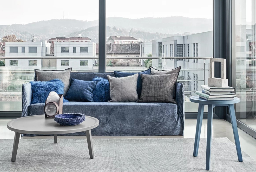 Ghost Single Sofa hero