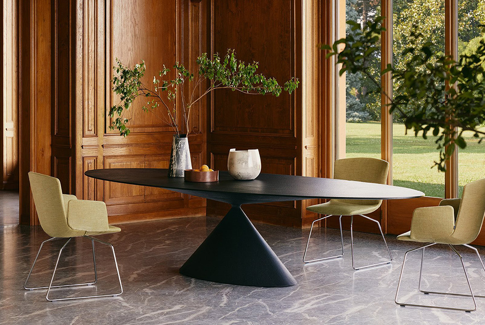 Maxi Clay Dining Table