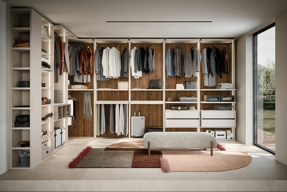 Walk-in Ben Wardrobe