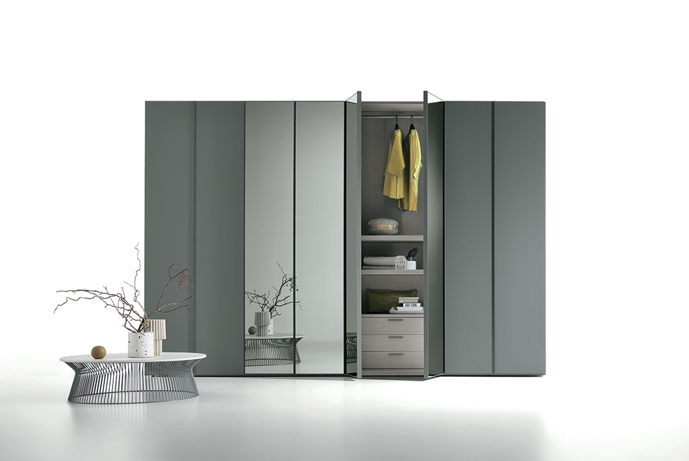 Profilo Hinged door wardrobe thumbnail