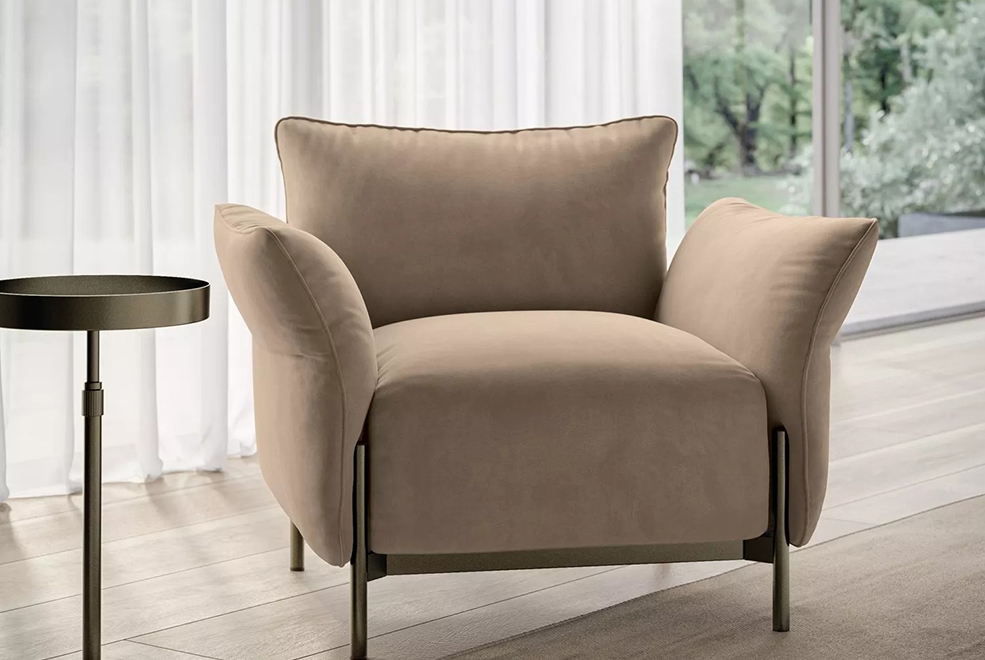 Victor Armchair thumb