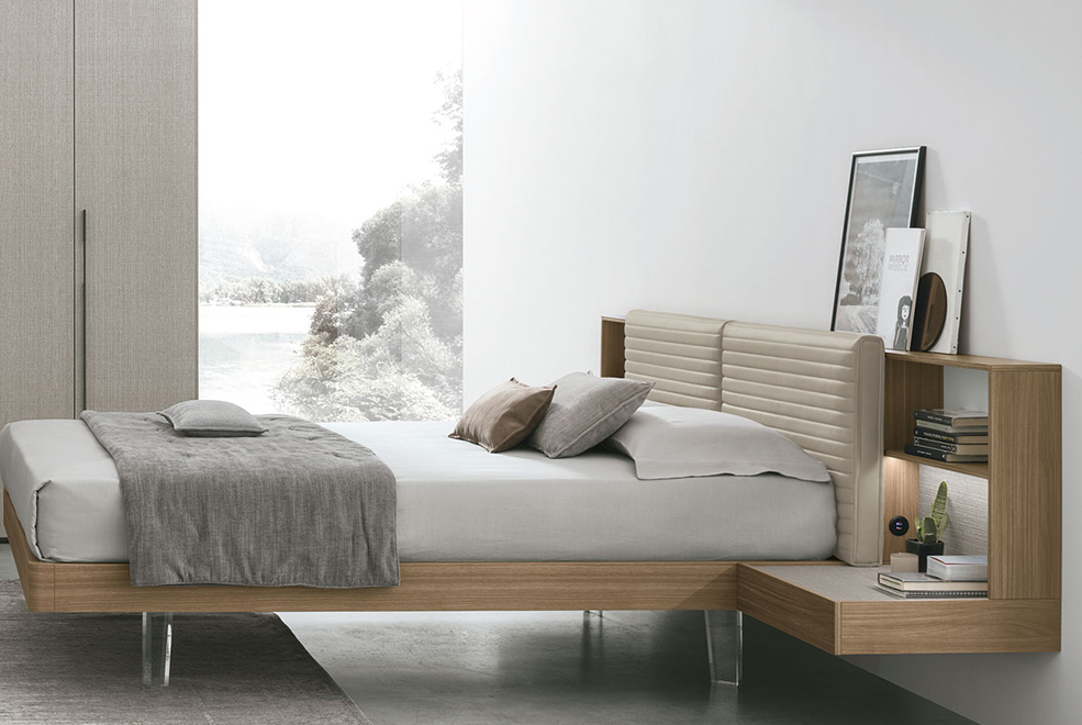 Yuky Wooden Bed