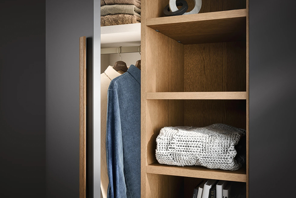 Thick Wardrobe gallery